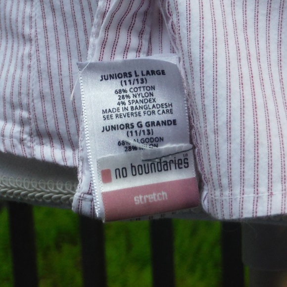 Purse Included w Shirt!  Banded Collar w Flowers - Picture 7 of 8